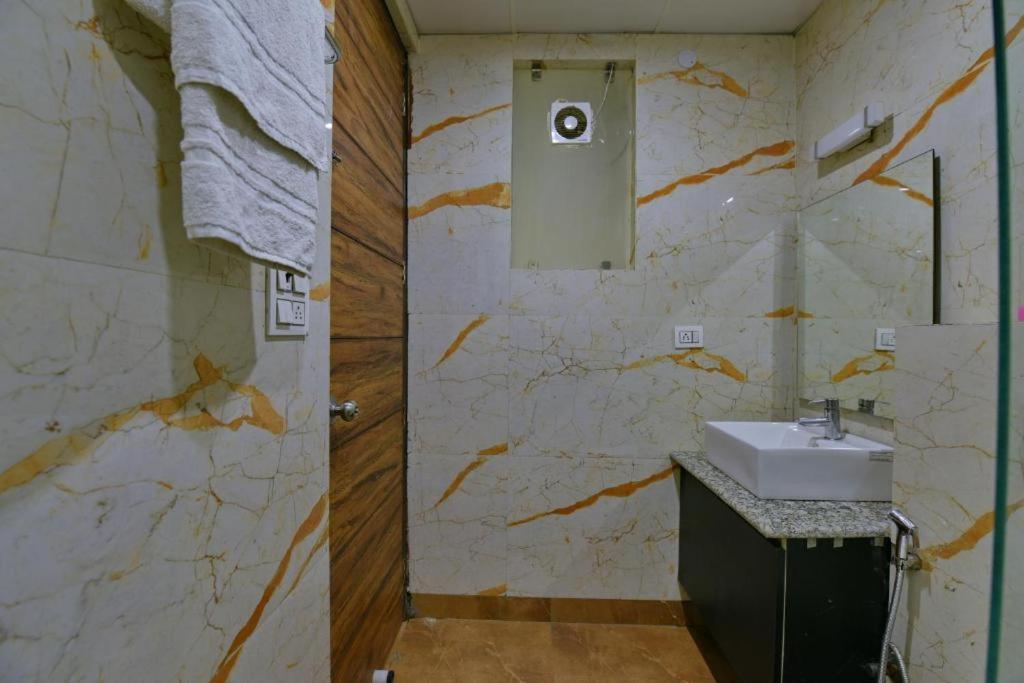 Hotel Konark A Family Stay Aerocity New Delhi Eksteriør billede