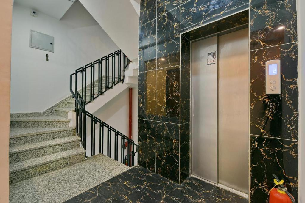 Hotel Konark A Family Stay Aerocity New Delhi Eksteriør billede